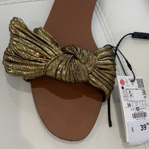 Shoes - Picture 2 of 5